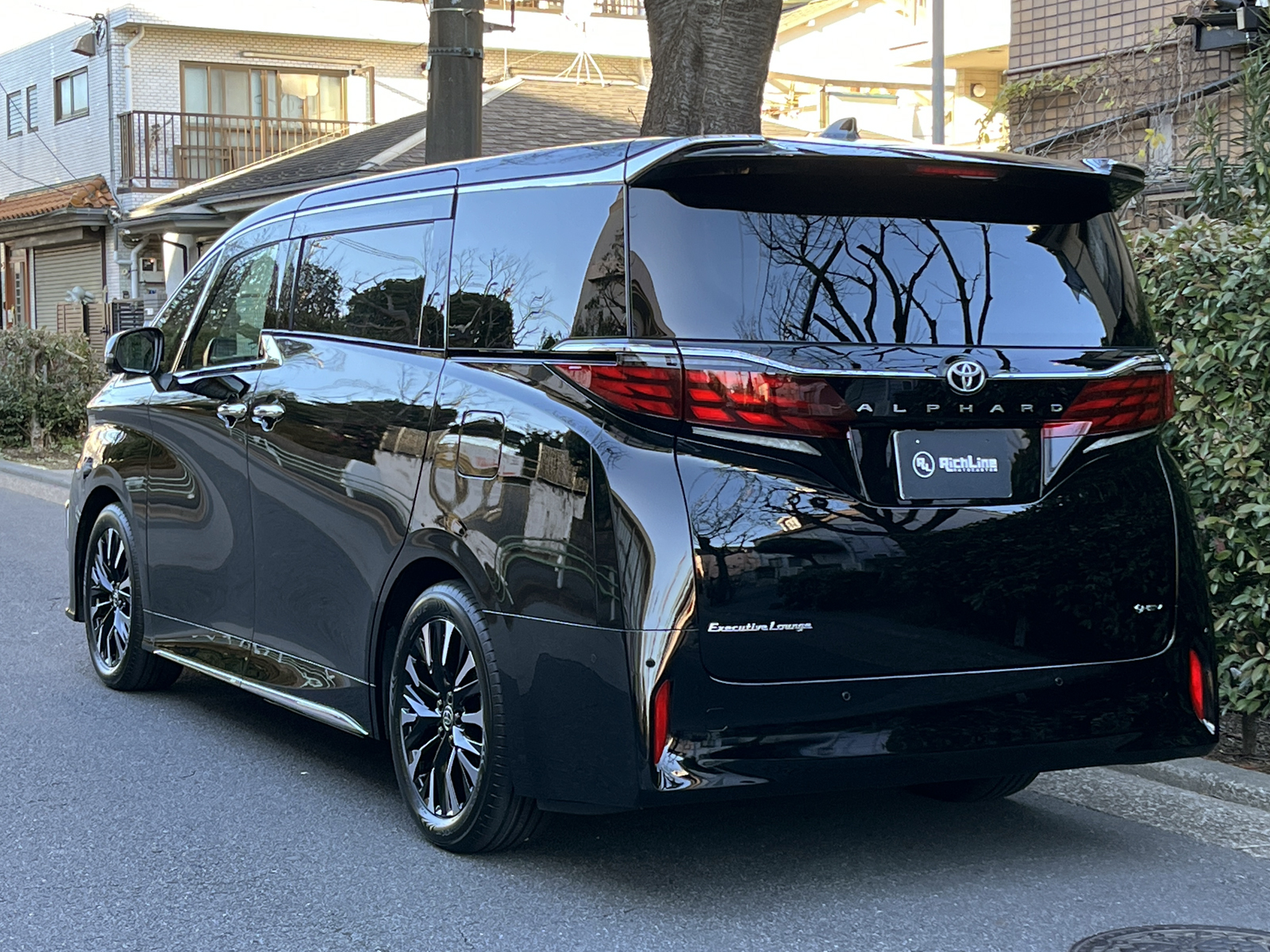 ALPHARD HEV Executive Loungeリッチライン