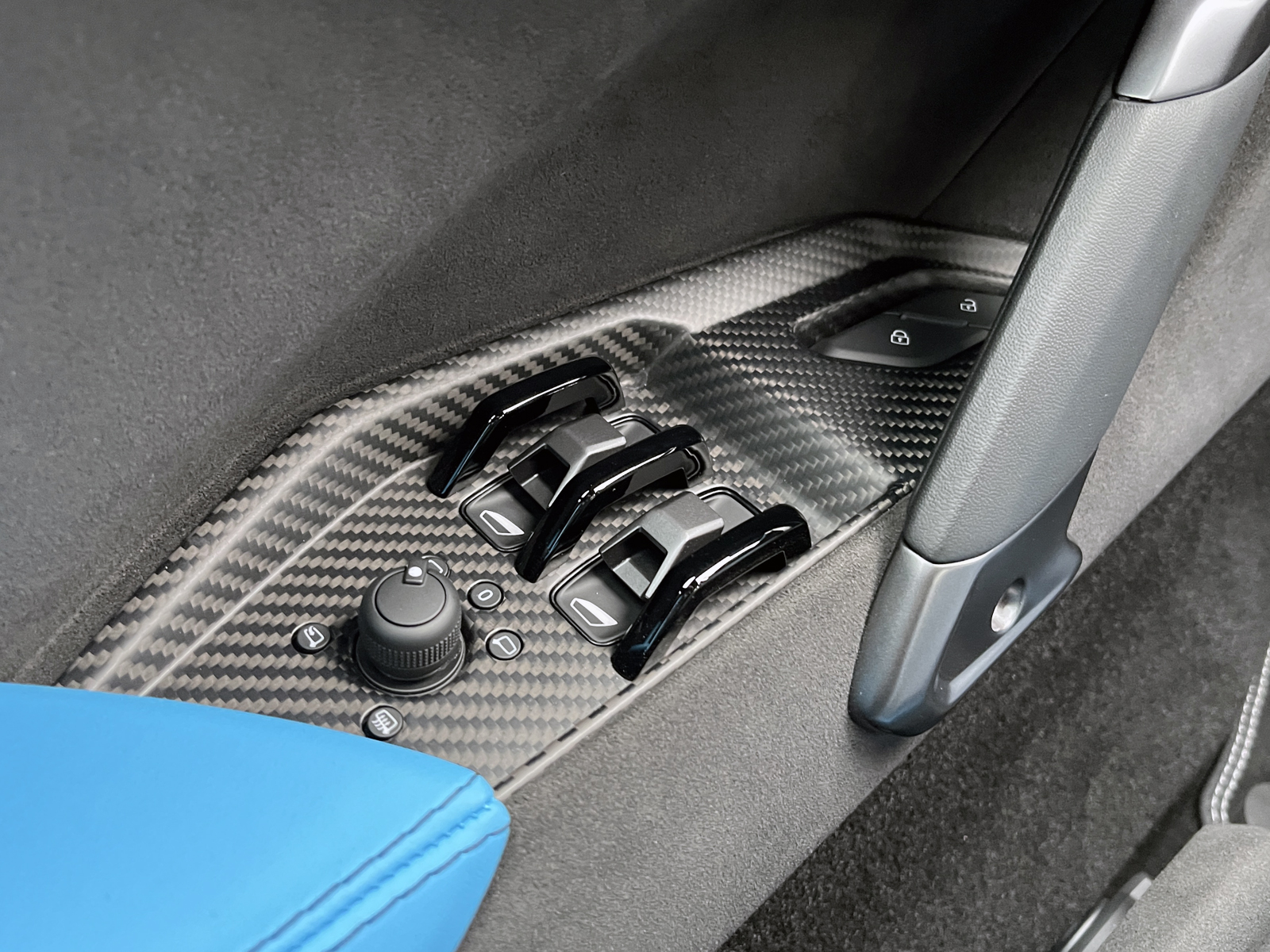 Revueltoリッチライン