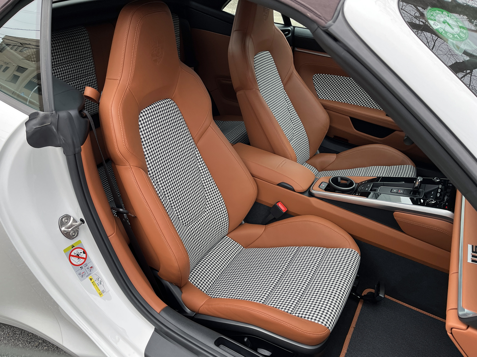 911 Carrera 4 Cabriolet(Type992.1)リッチライン