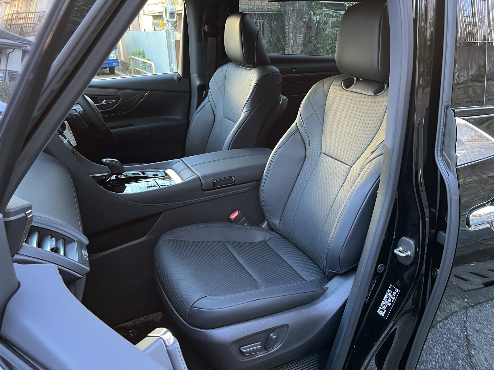 ALPHARD HEV Executive Loungeリッチライン