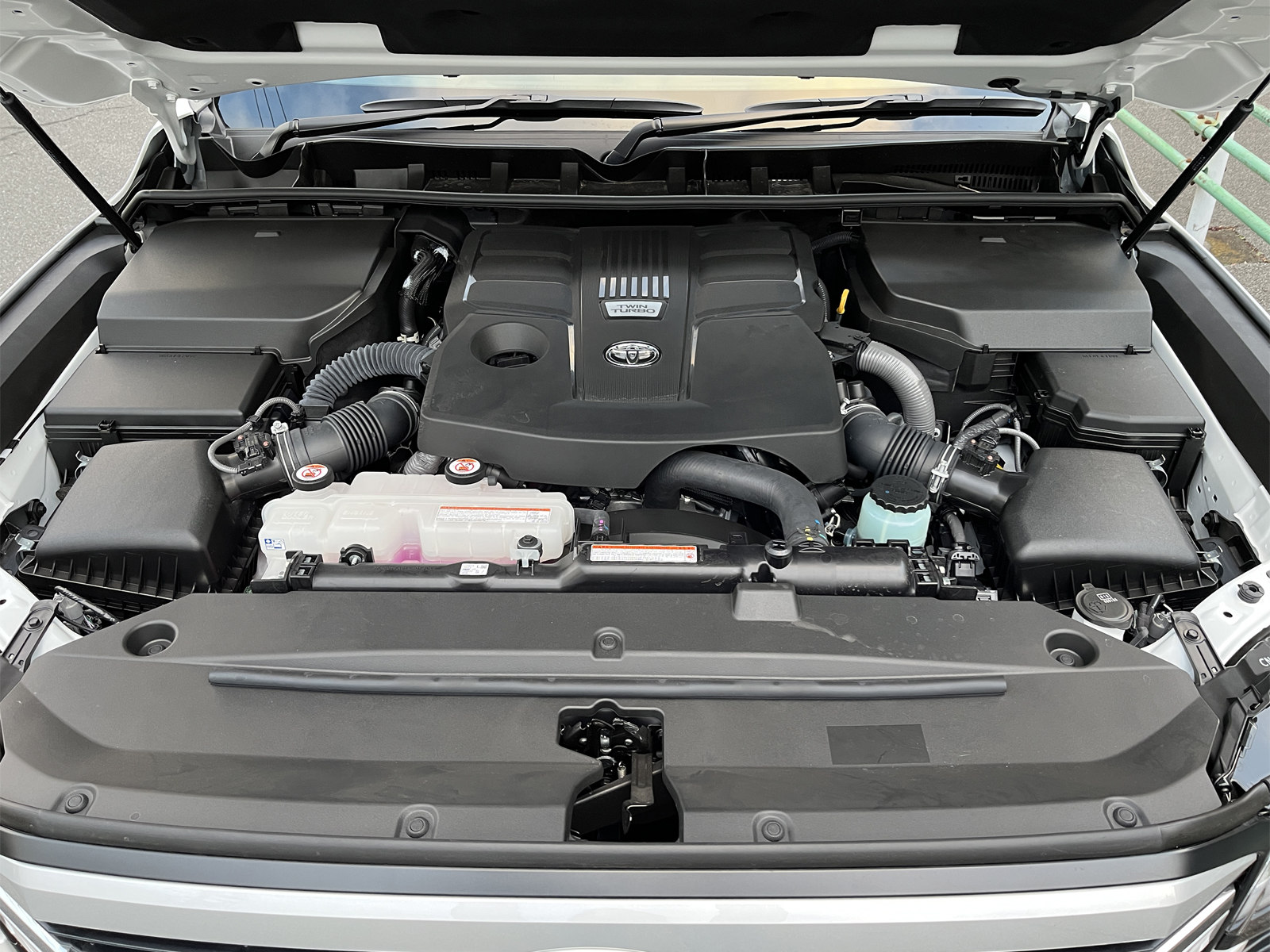 LAND CRUISER 300 3.5 ZXリッチライン