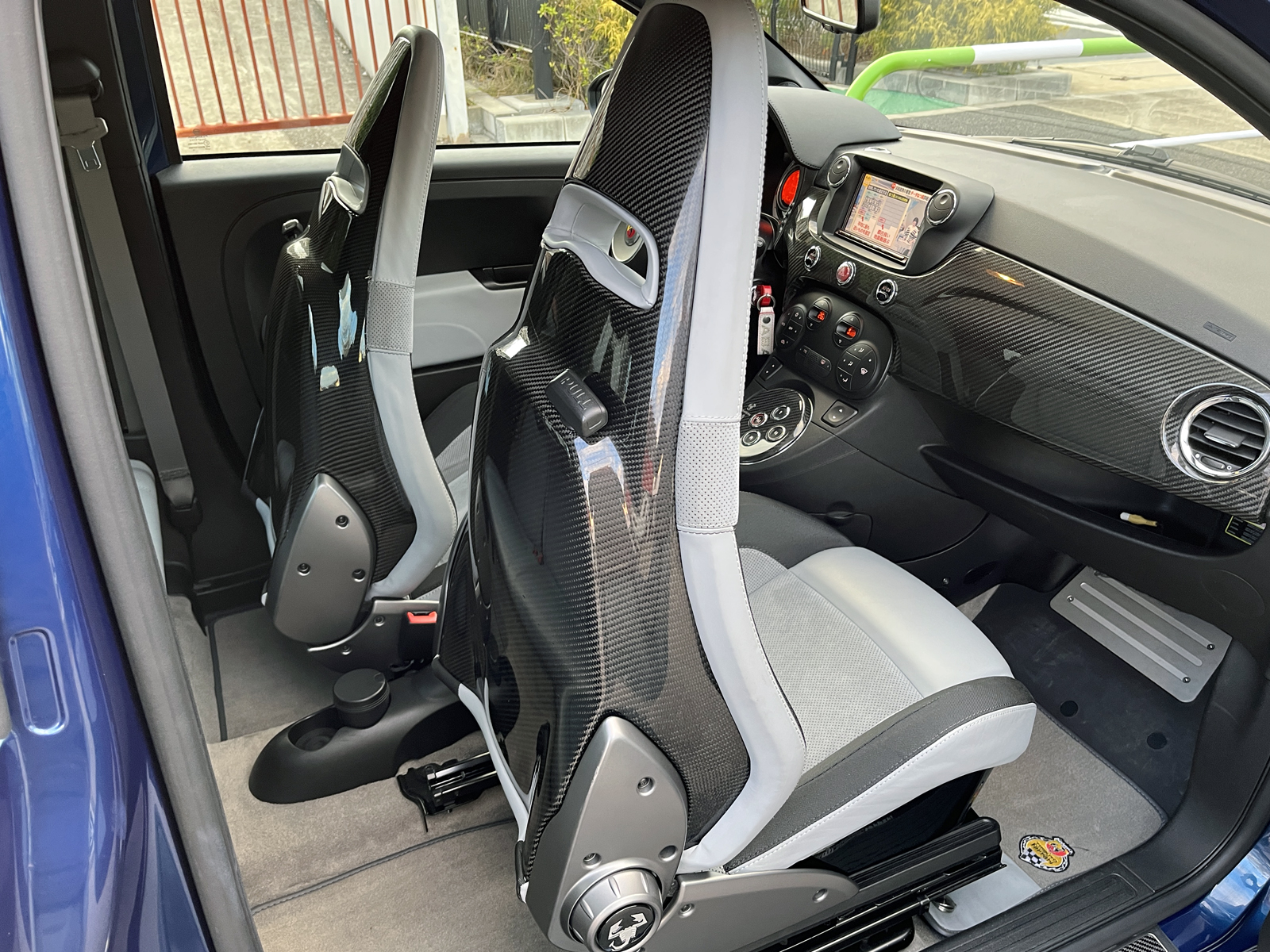 695 Tributo Ferrariリッチライン