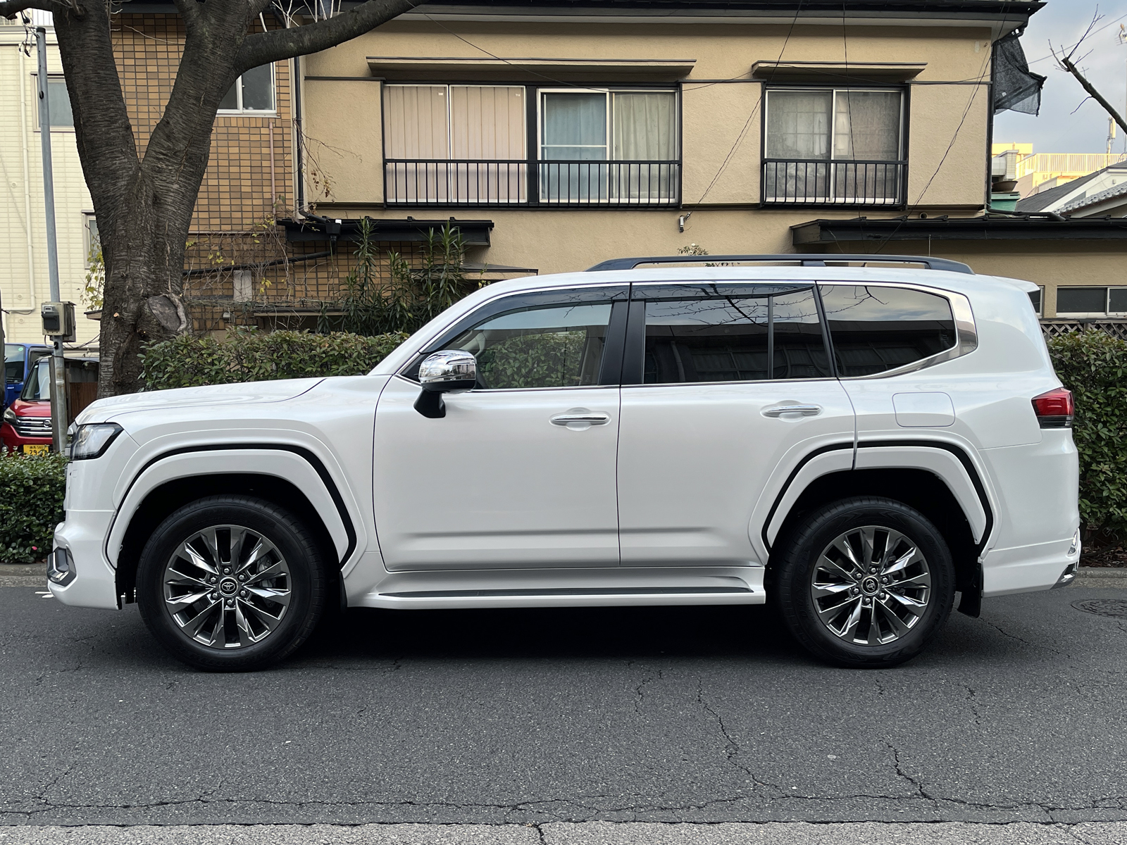 LAND CRUISER 300 3.5 ZXリッチライン