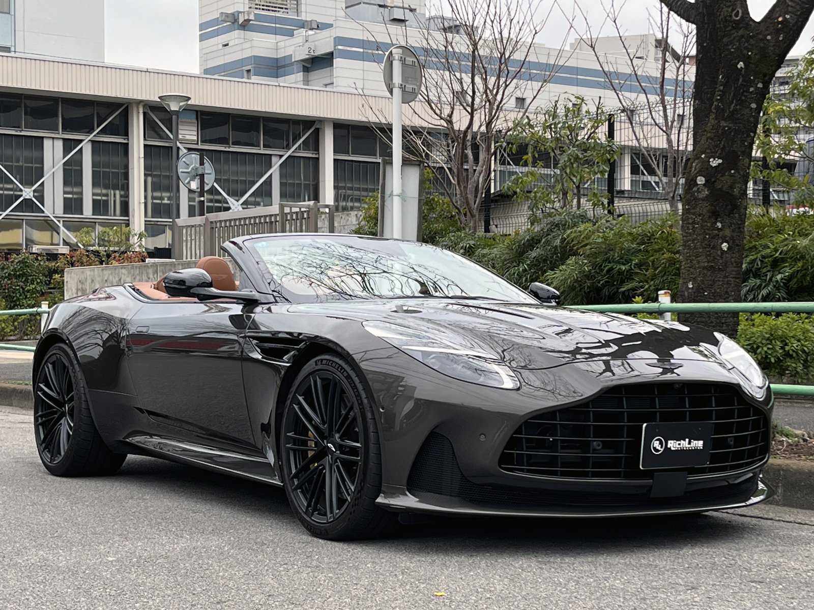 DB12 Volanteリッチライン