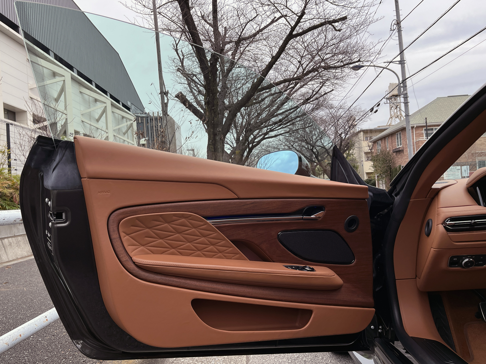 DB12 Volanteリッチライン