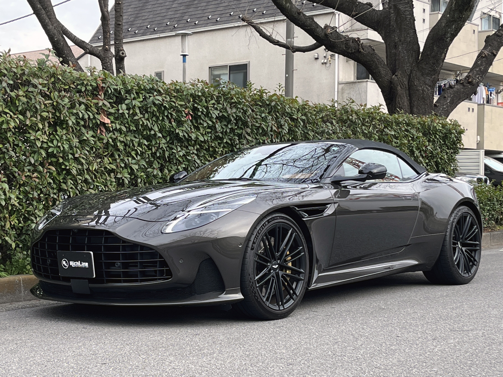 DB12 Volanteリッチライン