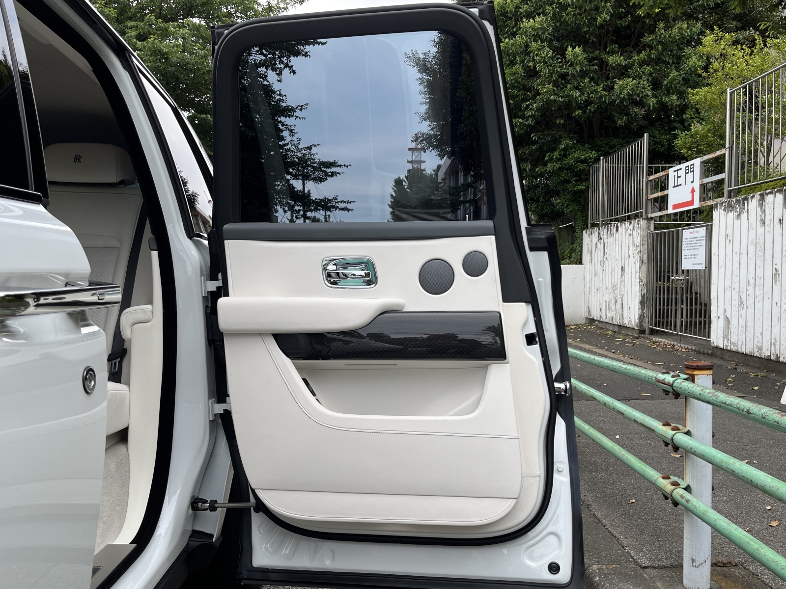 Black Badge Cullinanリッチライン