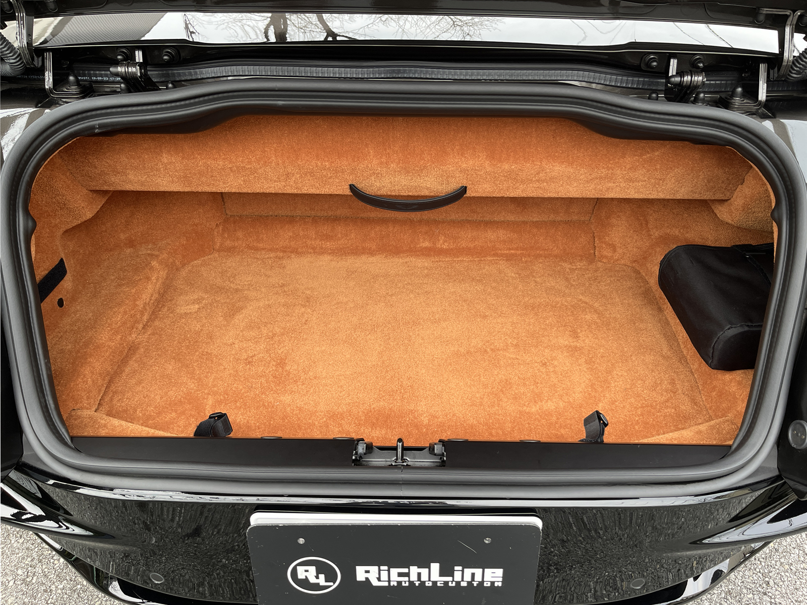 DB12 Volanteリッチライン