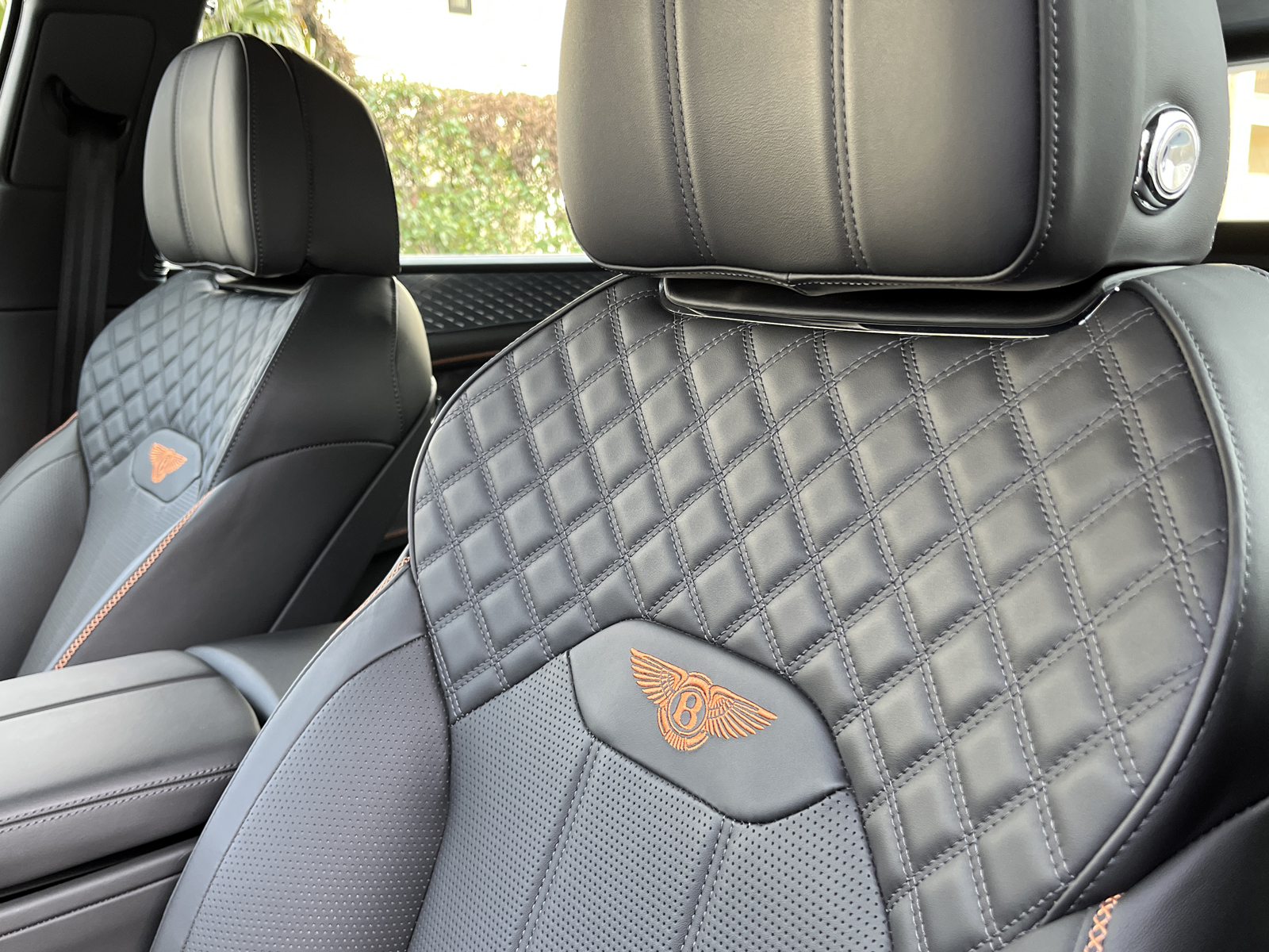 Bentayga V8リッチライン