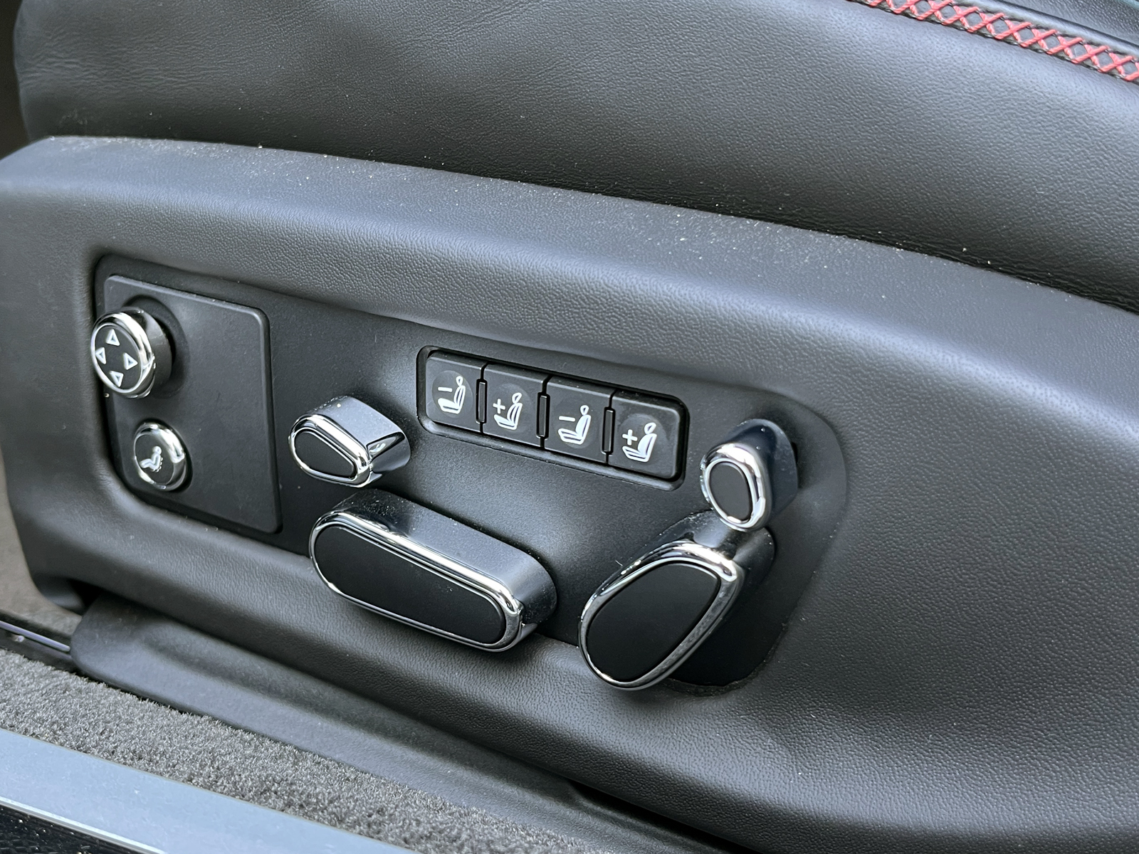 Continental GT V8 Mullinerリッチライン