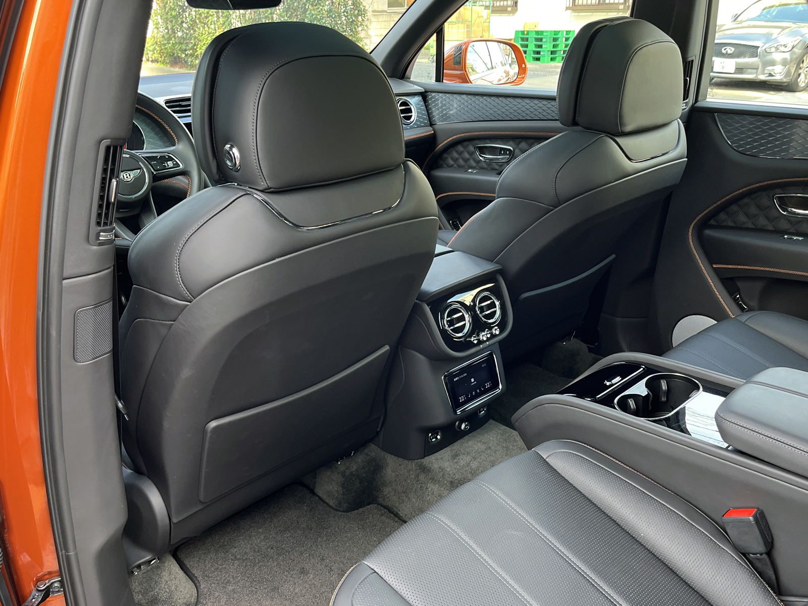 Bentayga V8リッチライン