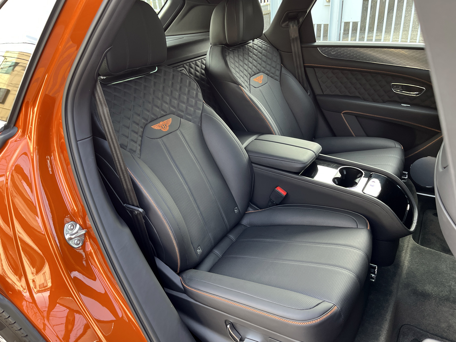 Bentayga V8リッチライン