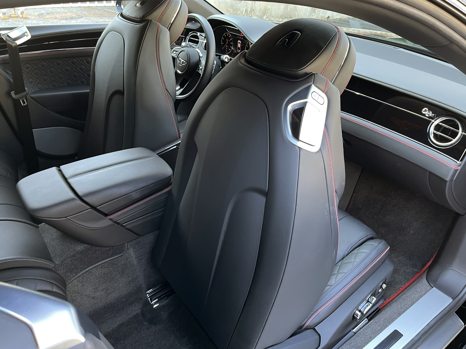 Continental GT V8 Mullinerリッチライン