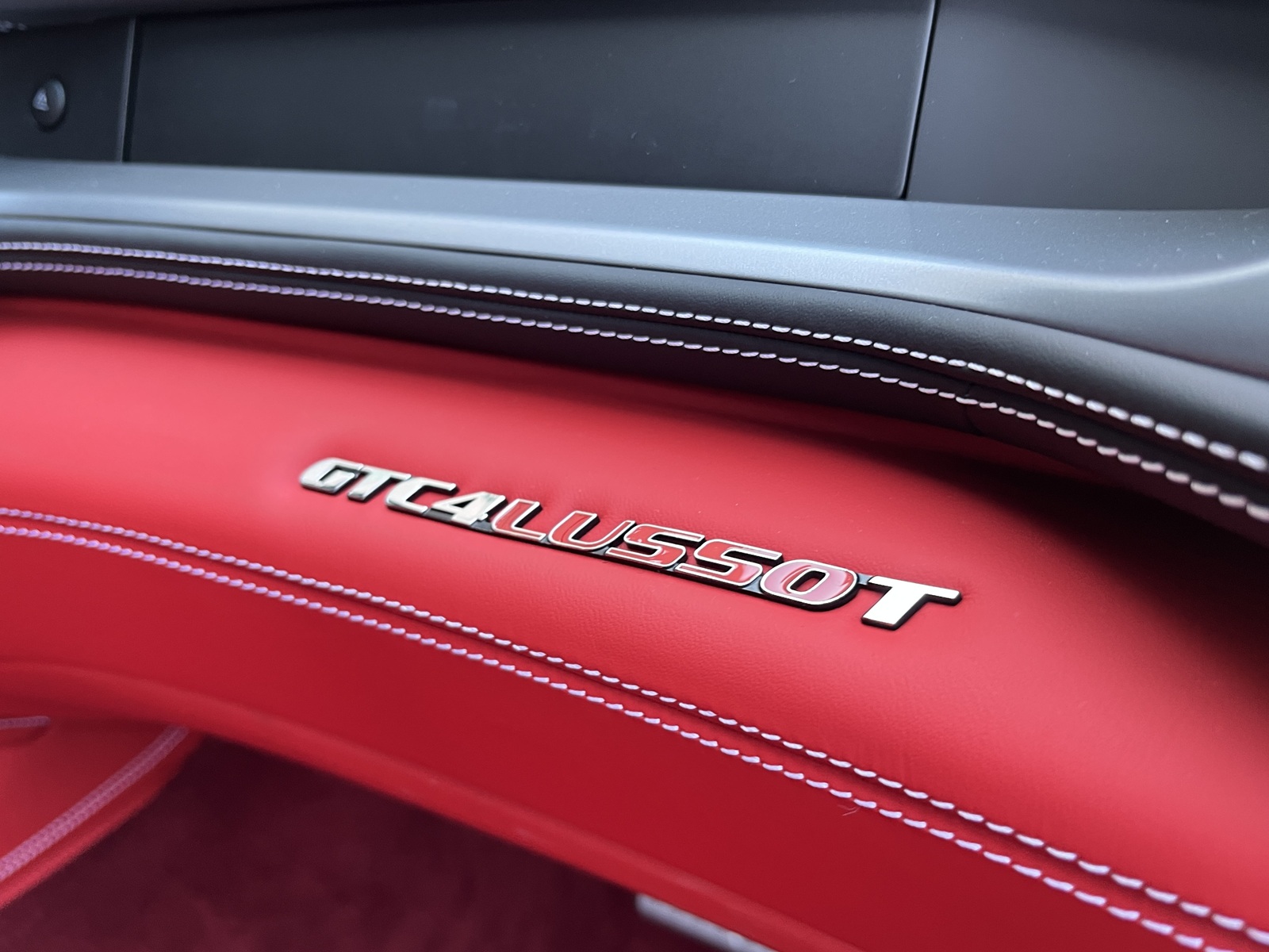 GTC4Lusso Tリッチライン