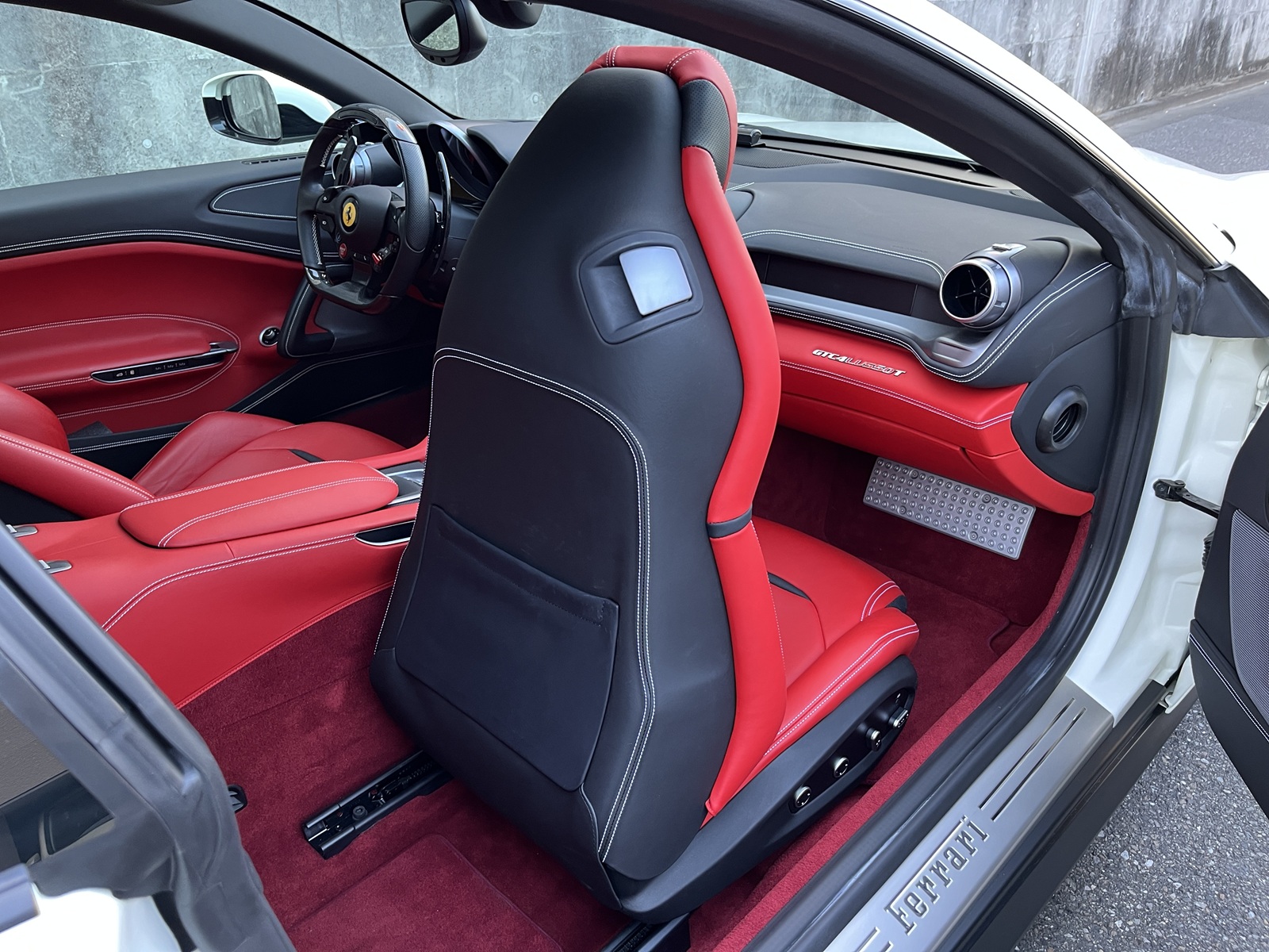 GTC4Lusso Tリッチライン