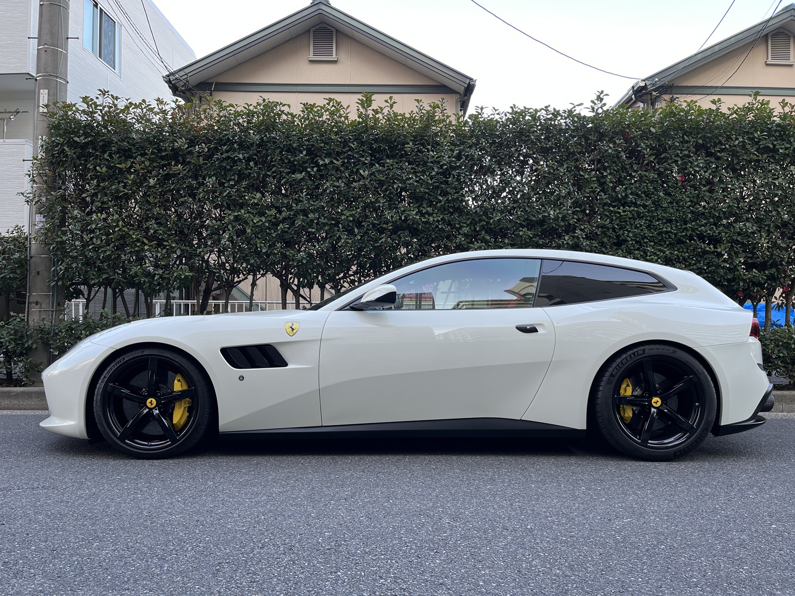 GTC4Lusso Tリッチライン