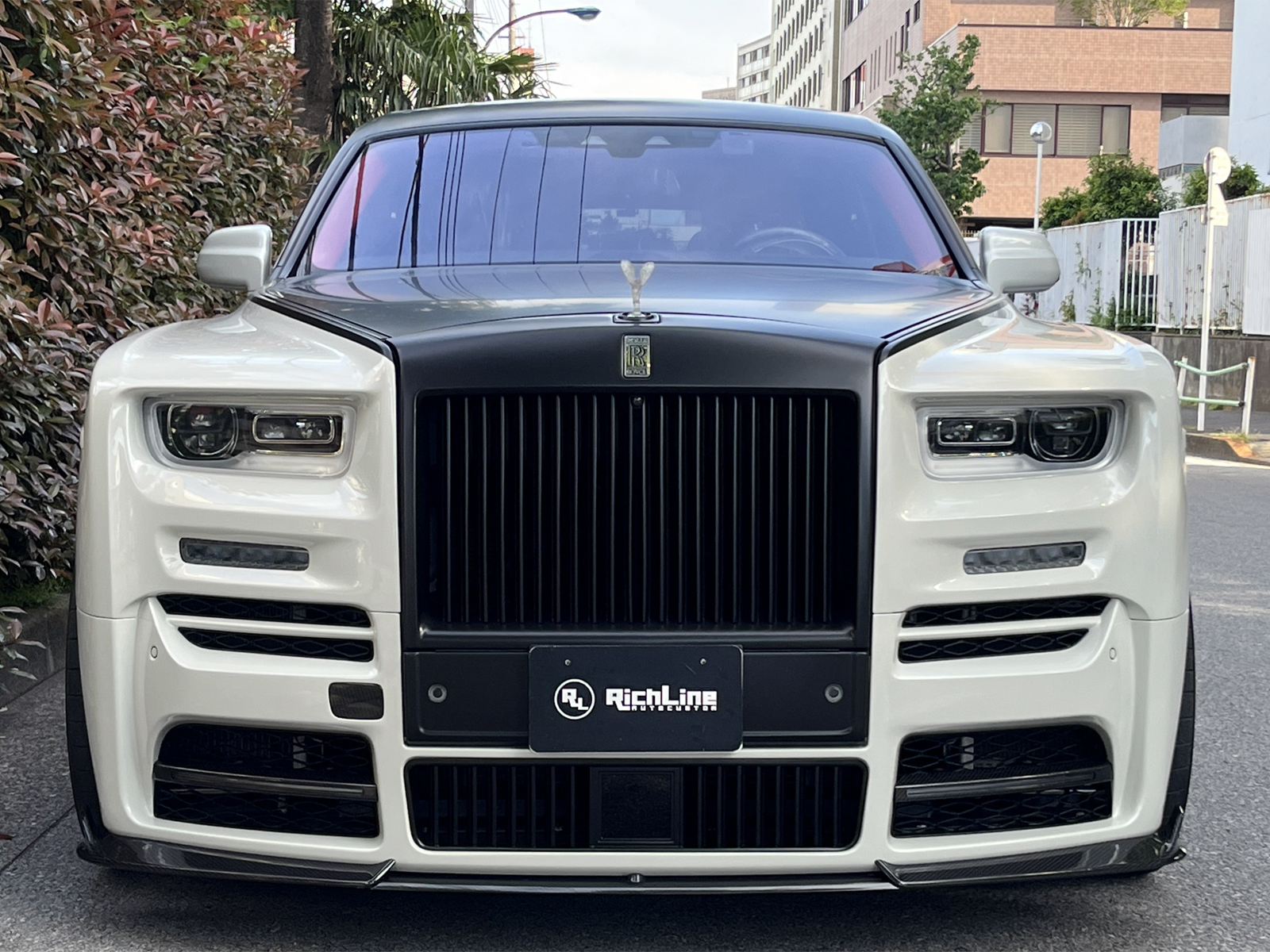 Phantom Ⅷ EXTENDED WHEEL BASEリッチライン