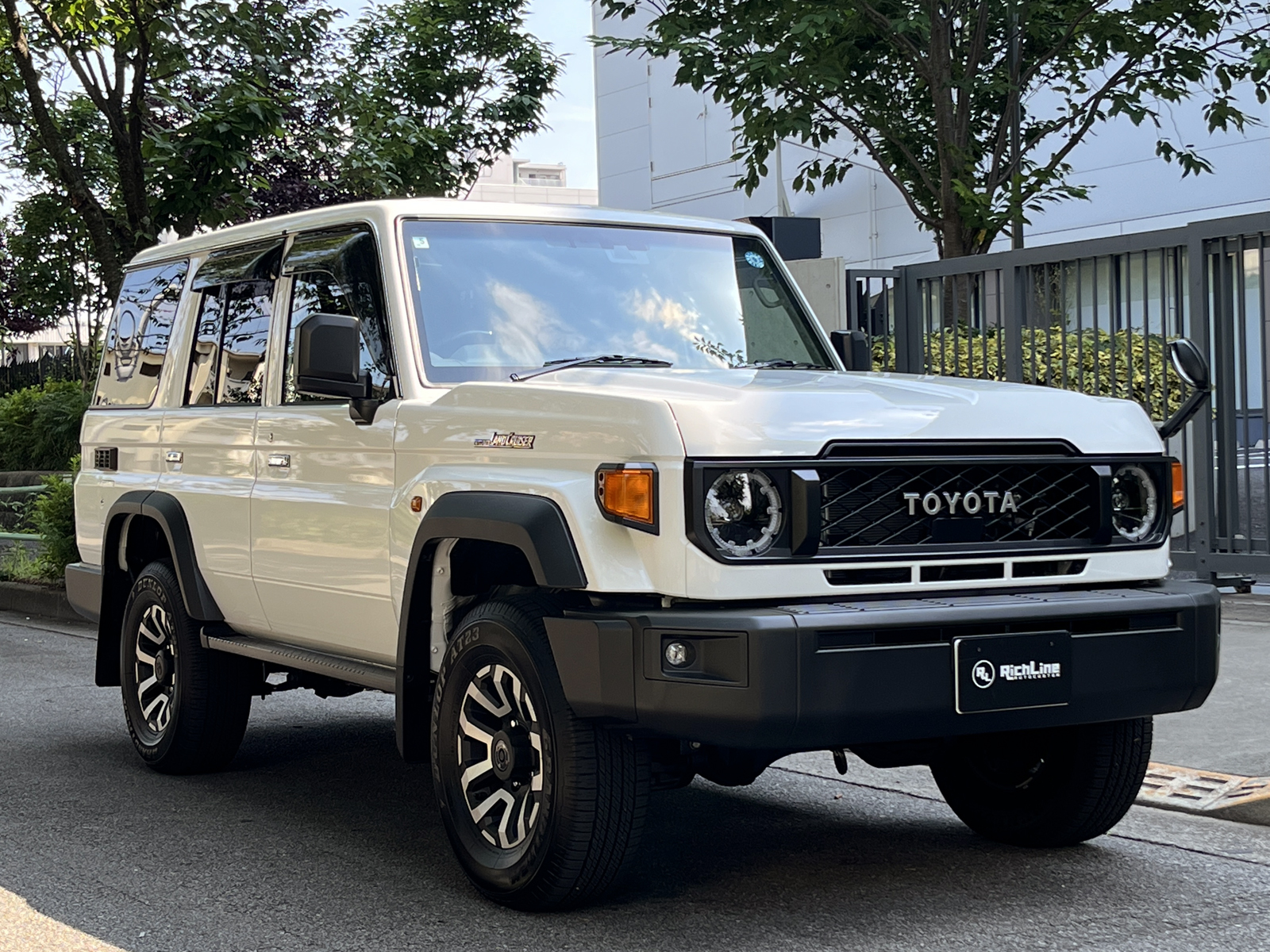 LAND CRUISER 70 AXリッチライン