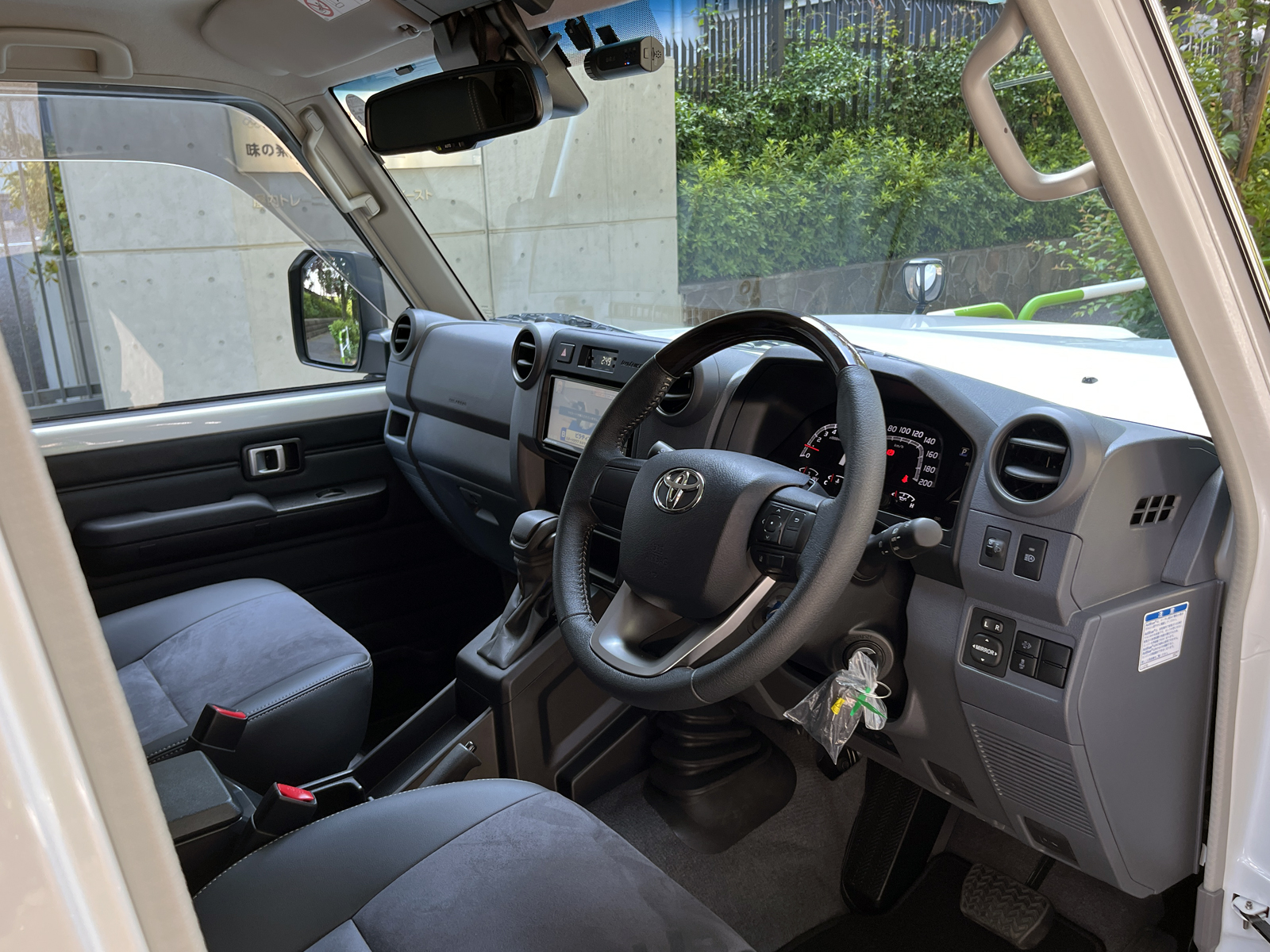 LAND CRUISER 70 AXリッチライン