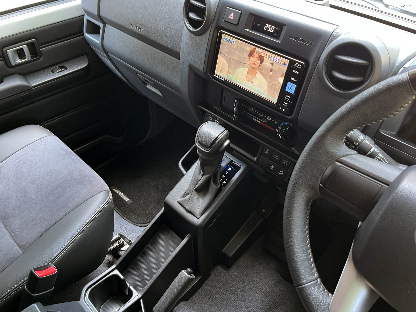 LAND CRUISER 70 AXリッチライン