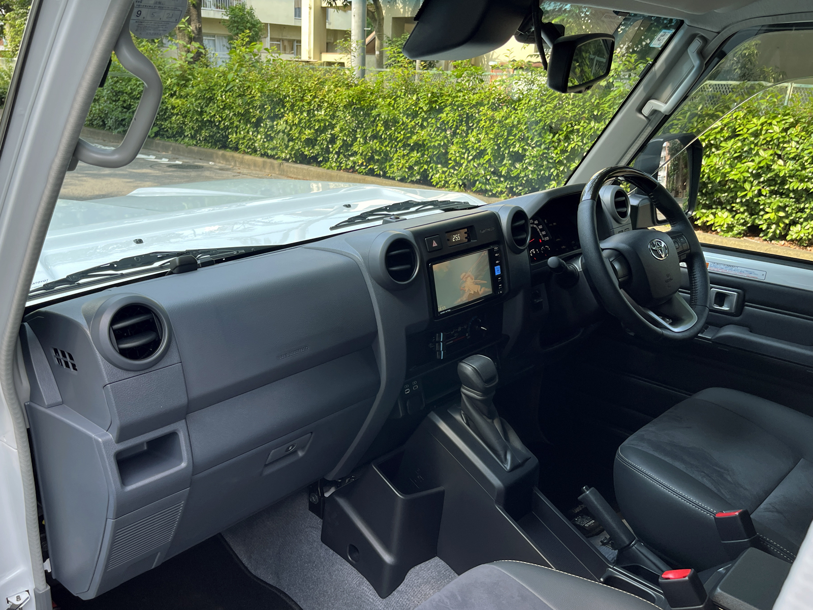 LAND CRUISER 70 AXリッチライン