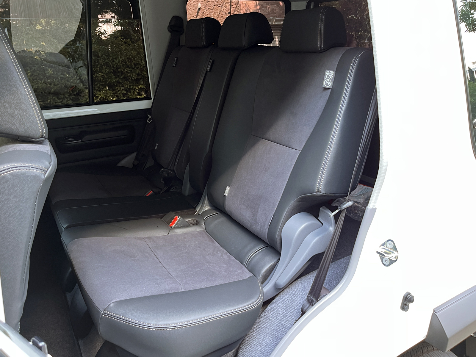LAND CRUISER 70 AXリッチライン