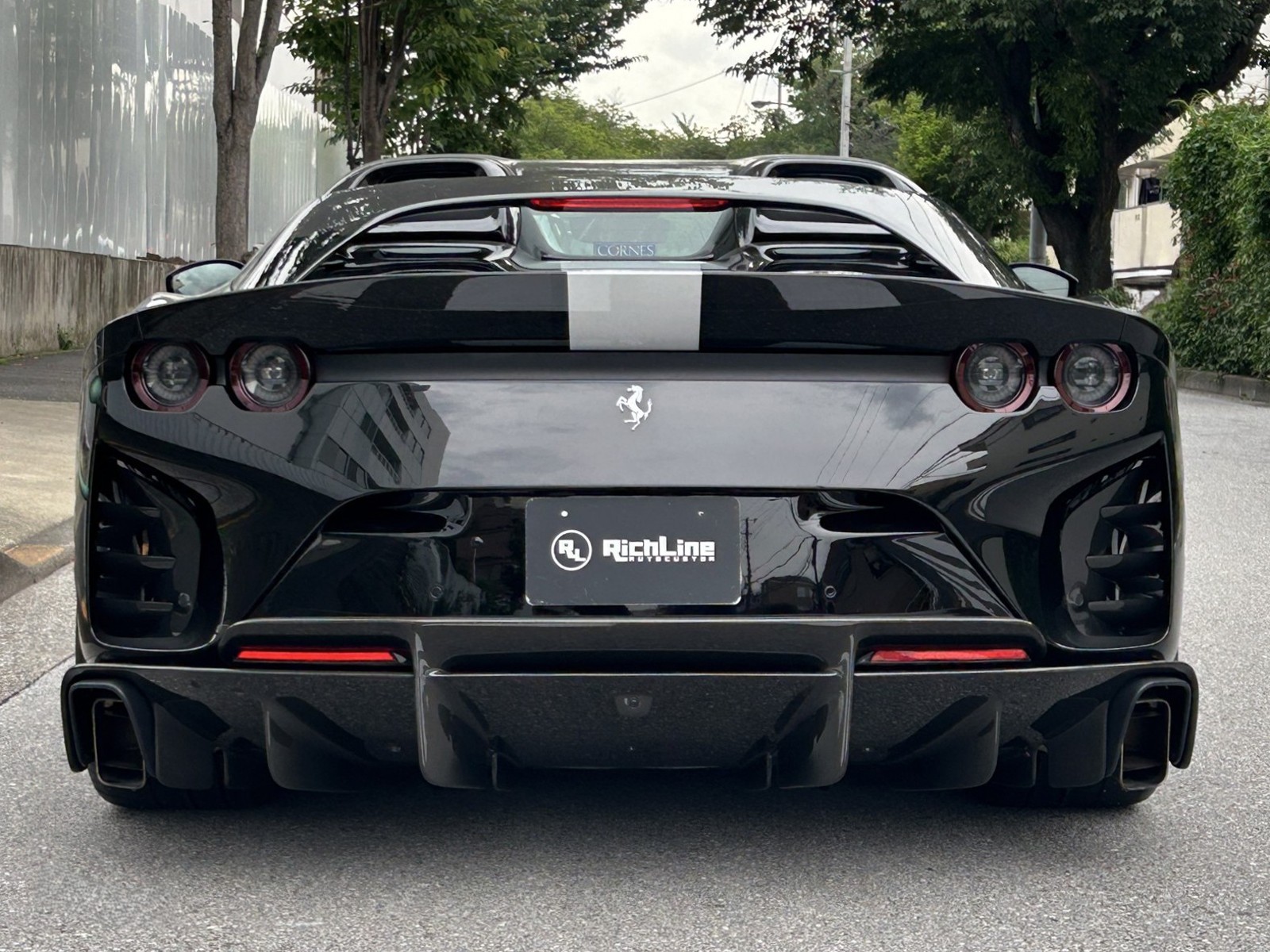 812 Competizione Aリッチライン