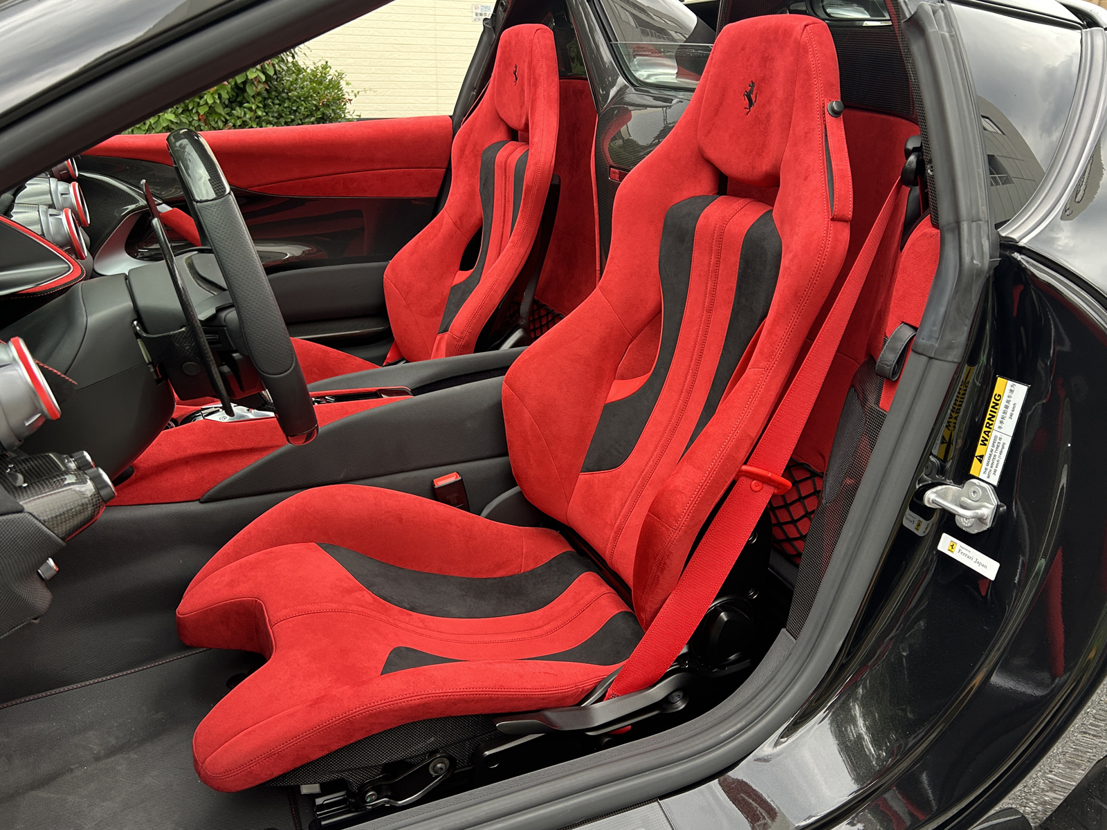 812 Competizione Aリッチライン
