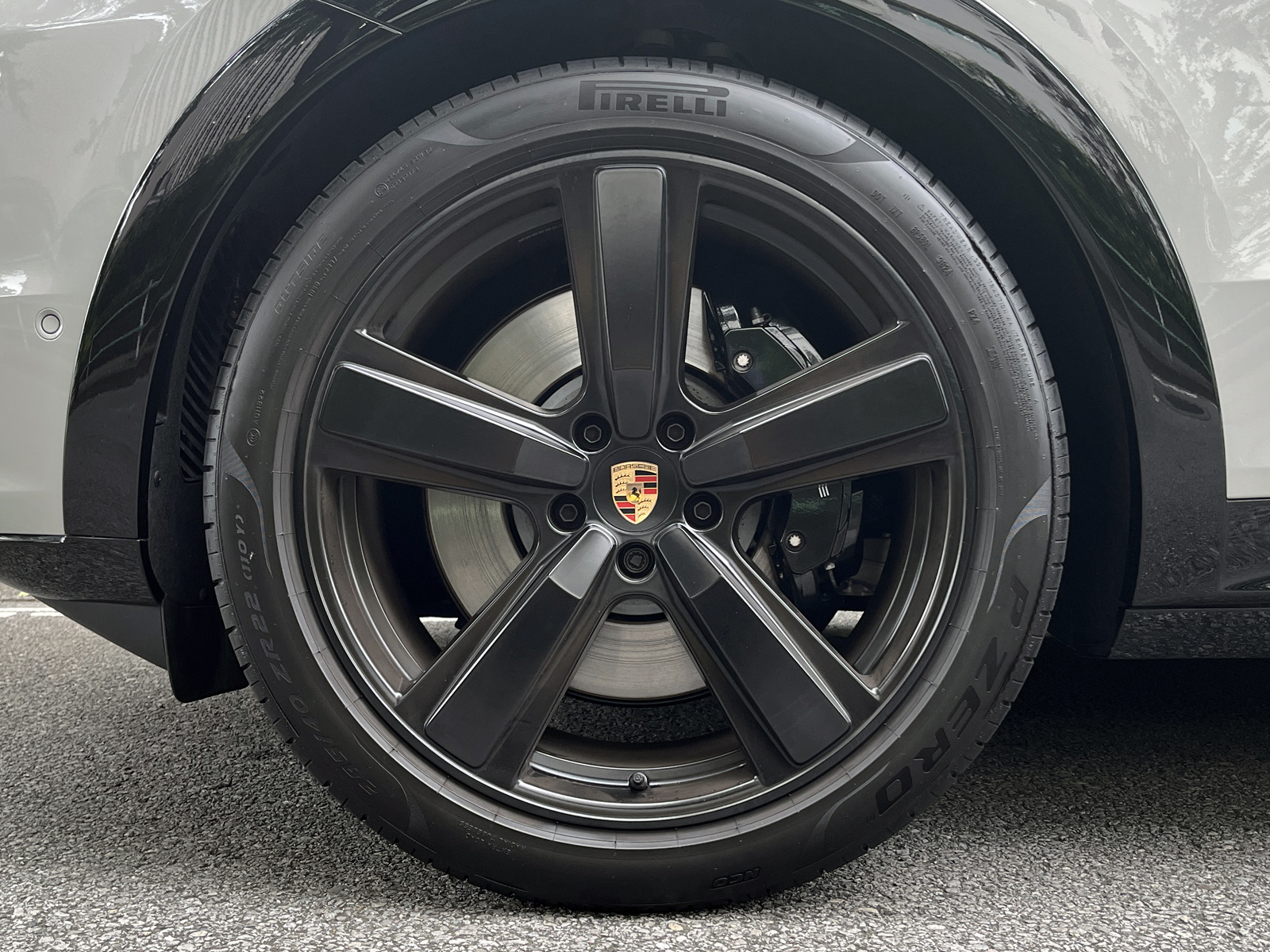 Cayenne Coupe GTSリッチライン