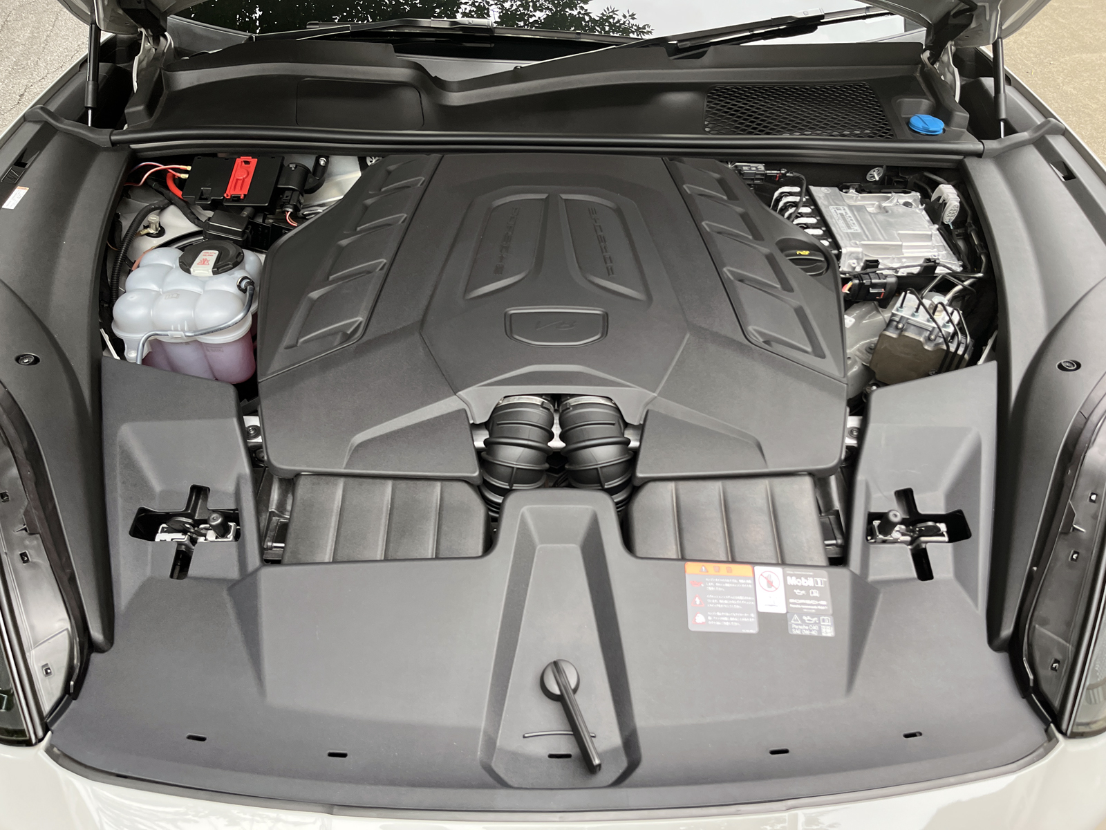 Cayenne Coupe GTSリッチライン