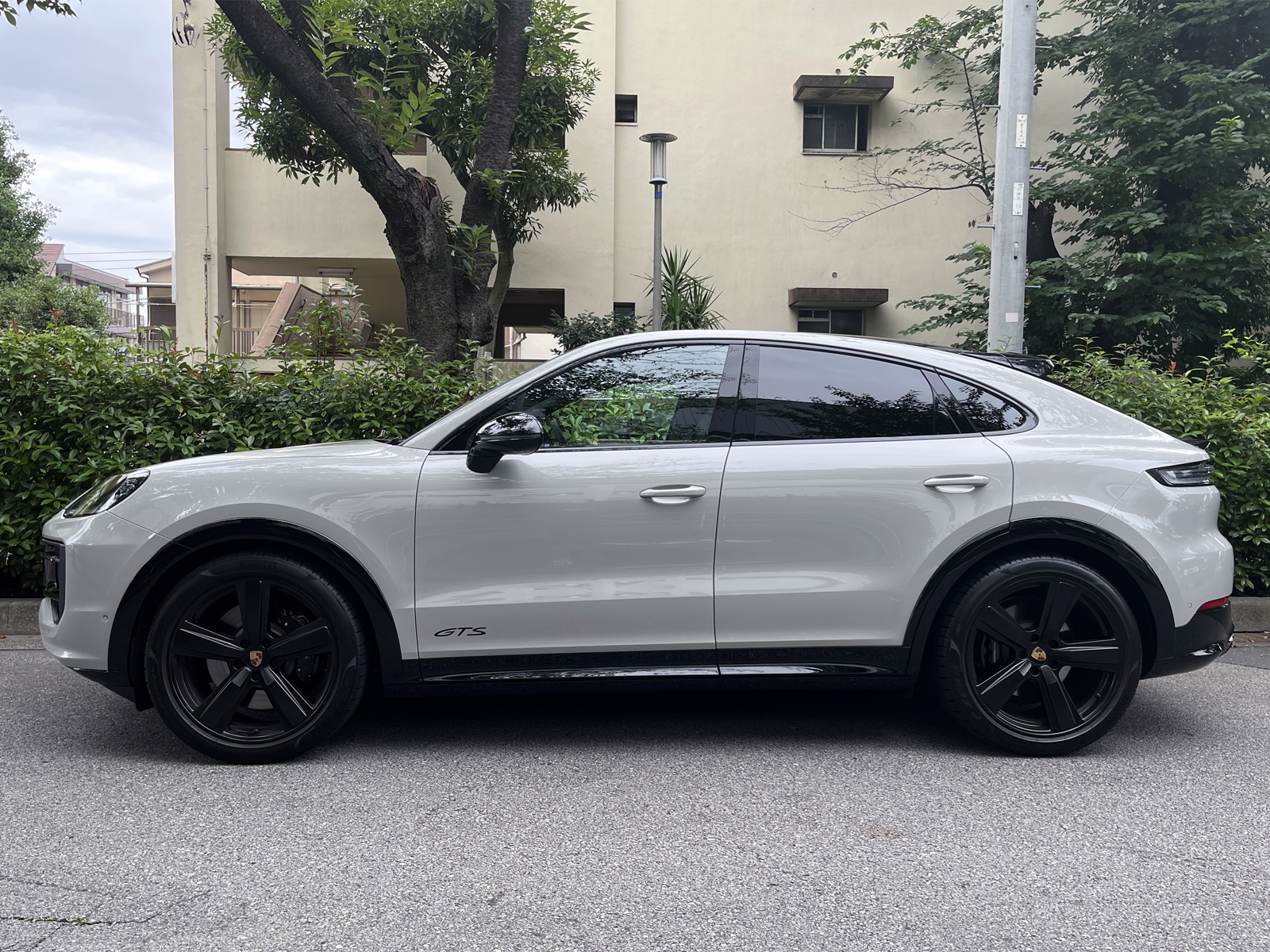 Cayenne Coupe GTSリッチライン