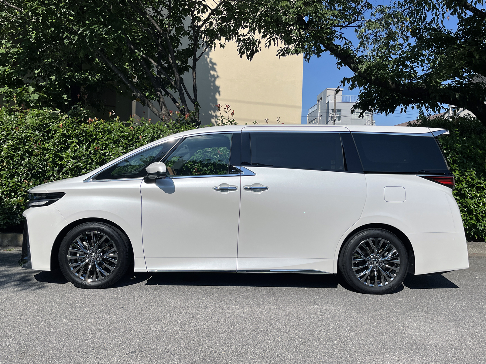 VELLFIRE PHEV Executive Loungeリッチライン
