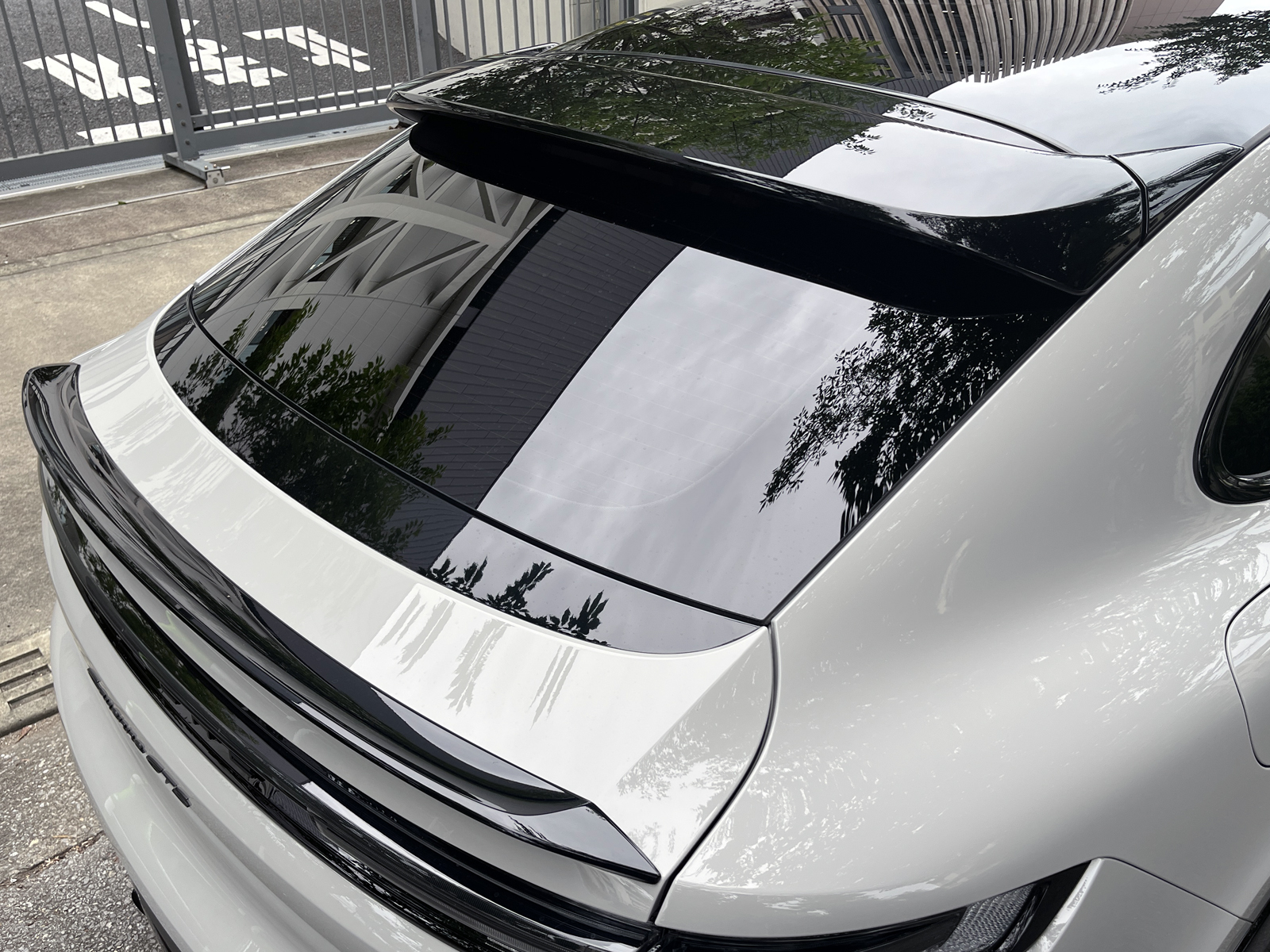 Cayenne Coupe GTSリッチライン