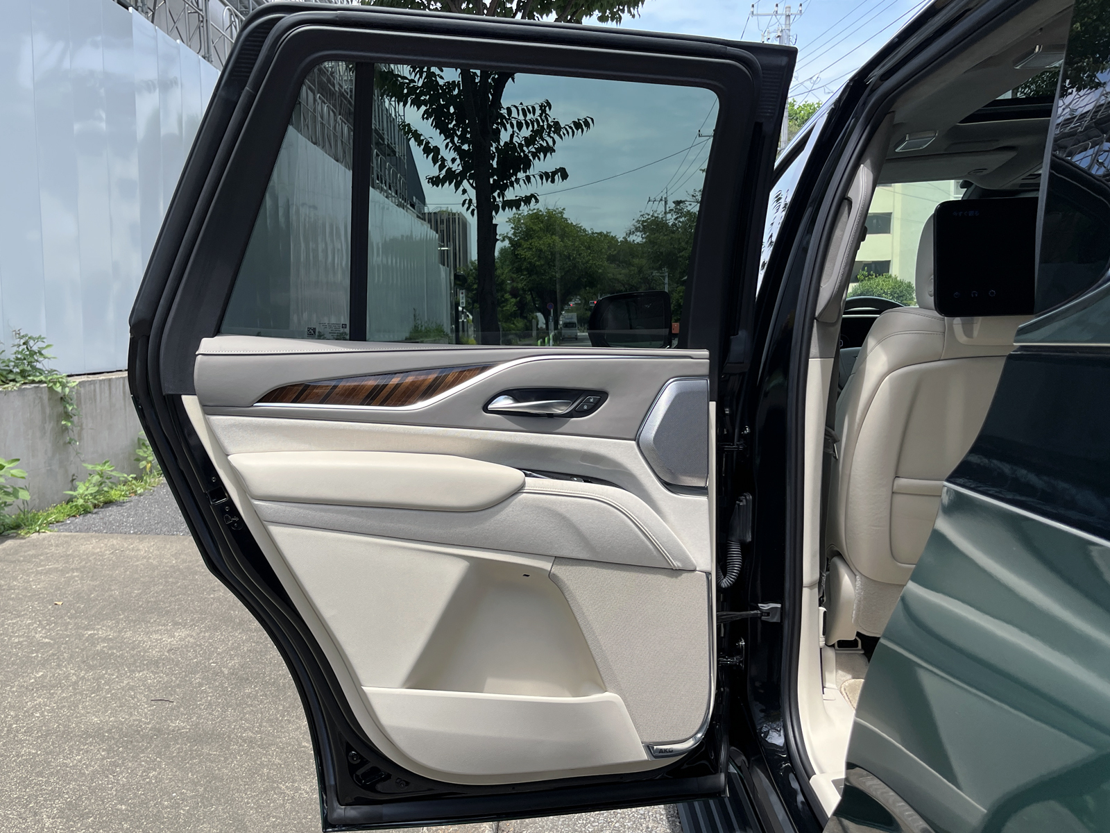 ESCALADE PLATINUMリッチライン