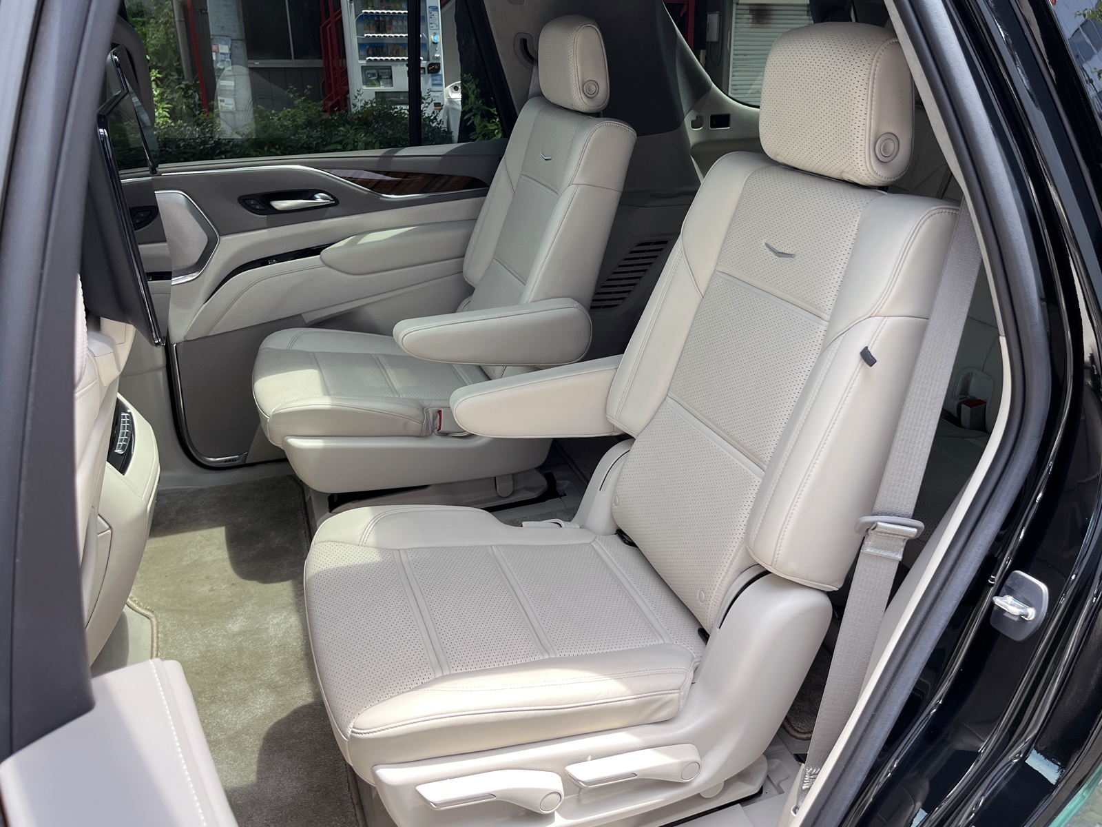 ESCALADE PLATINUMリッチライン