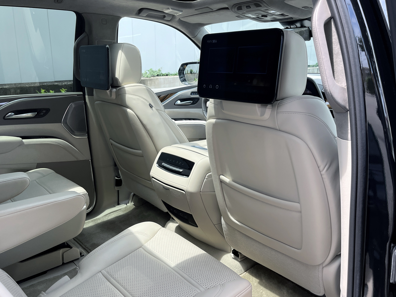 ESCALADE PLATINUMリッチライン