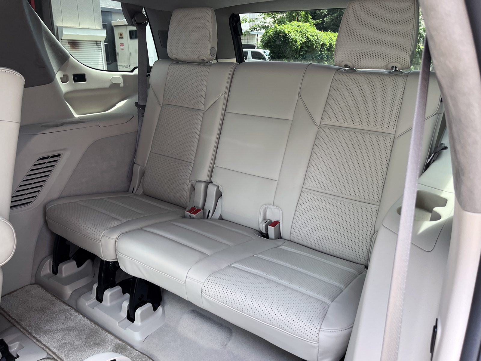 ESCALADE PLATINUMリッチライン