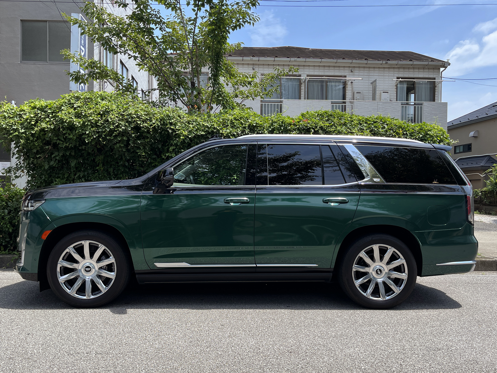 ESCALADE PLATINUMリッチライン