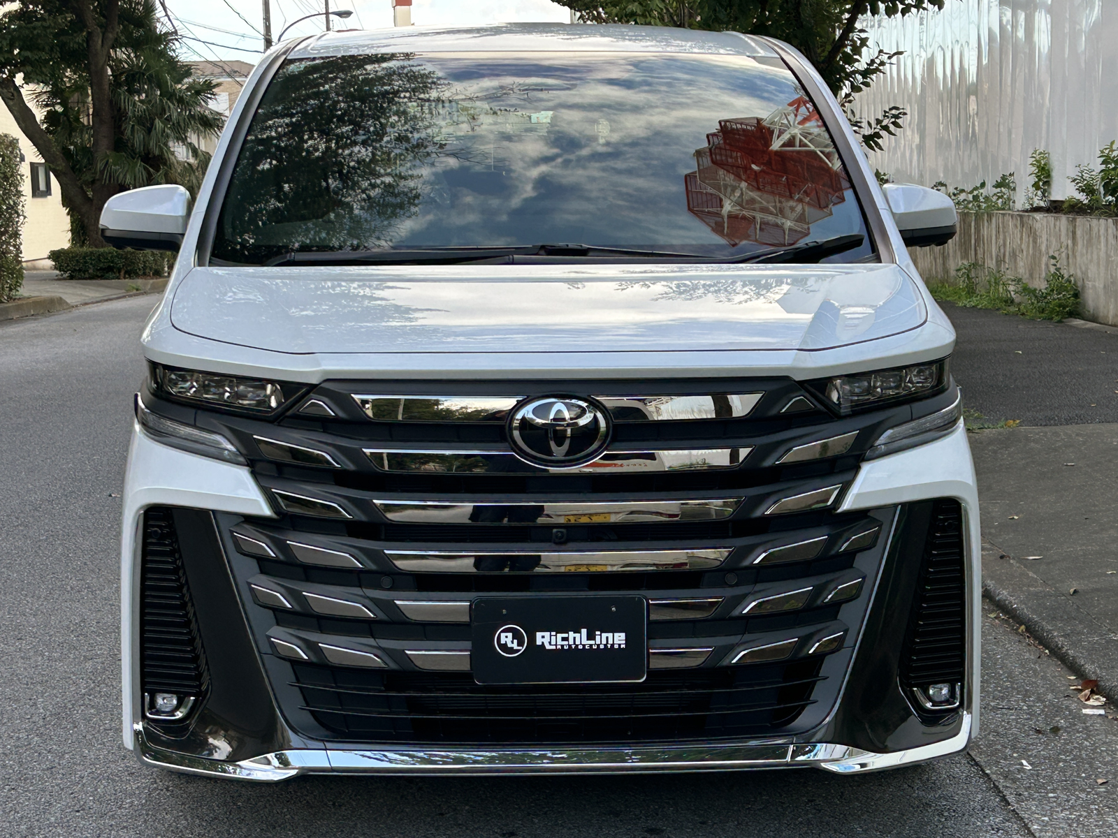 VELLFIRE HEV Executive Loungeリッチライン