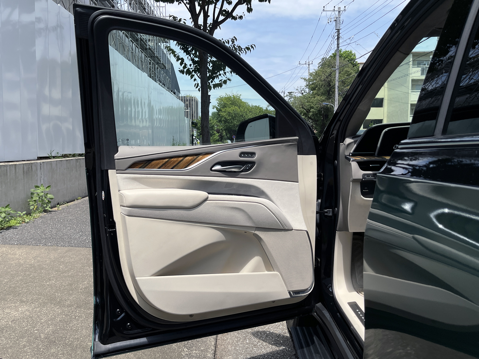 ESCALADE PLATINUMリッチライン
