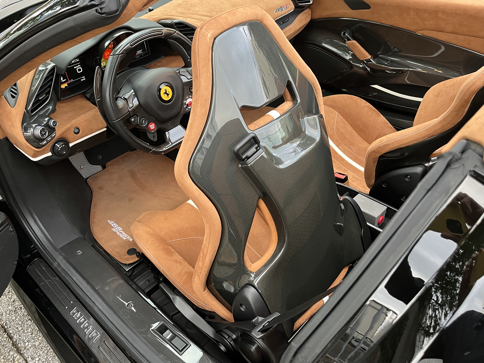 488 Pista Spiderリッチライン