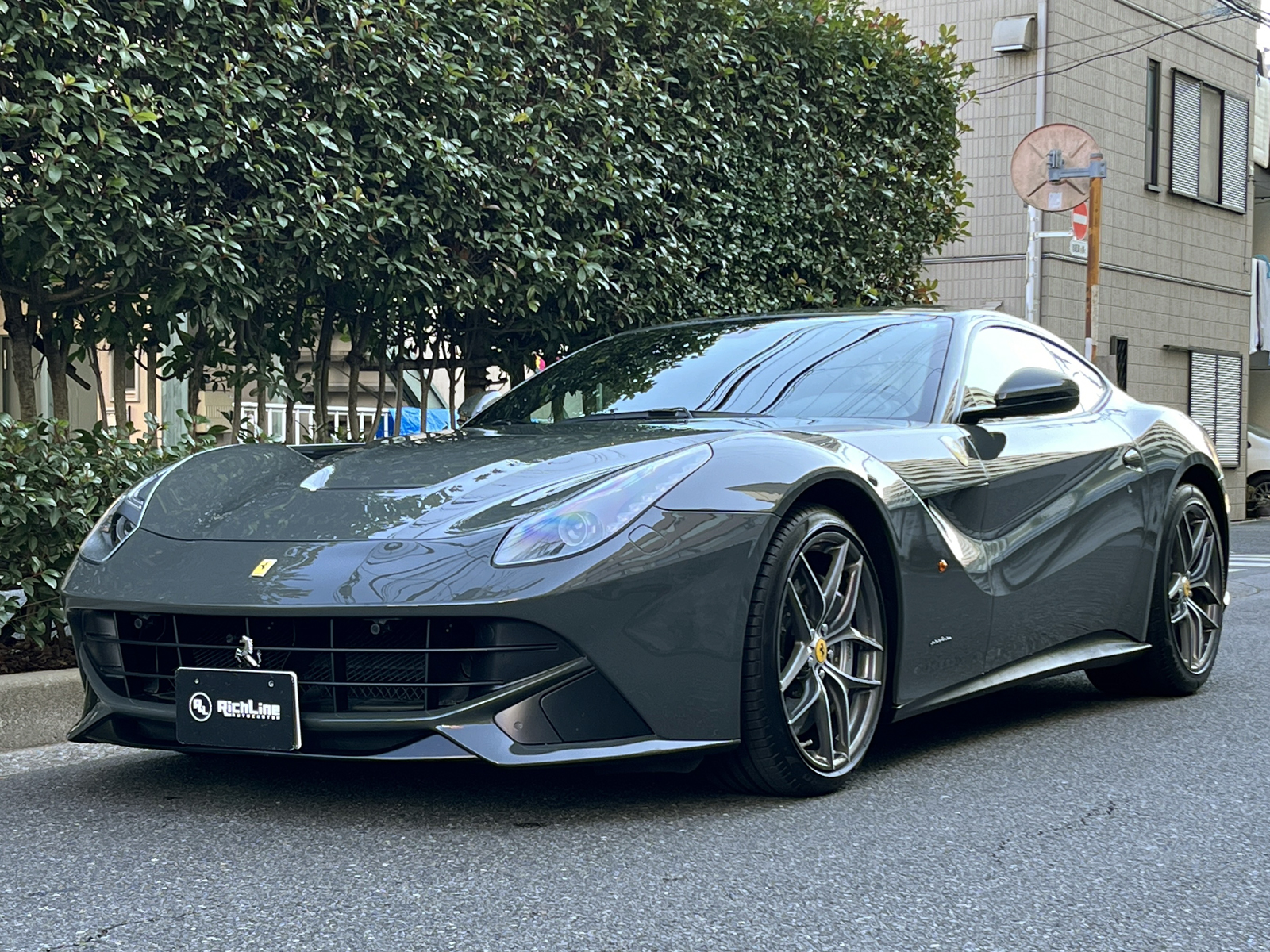 F12 BERLINETTAリッチライン